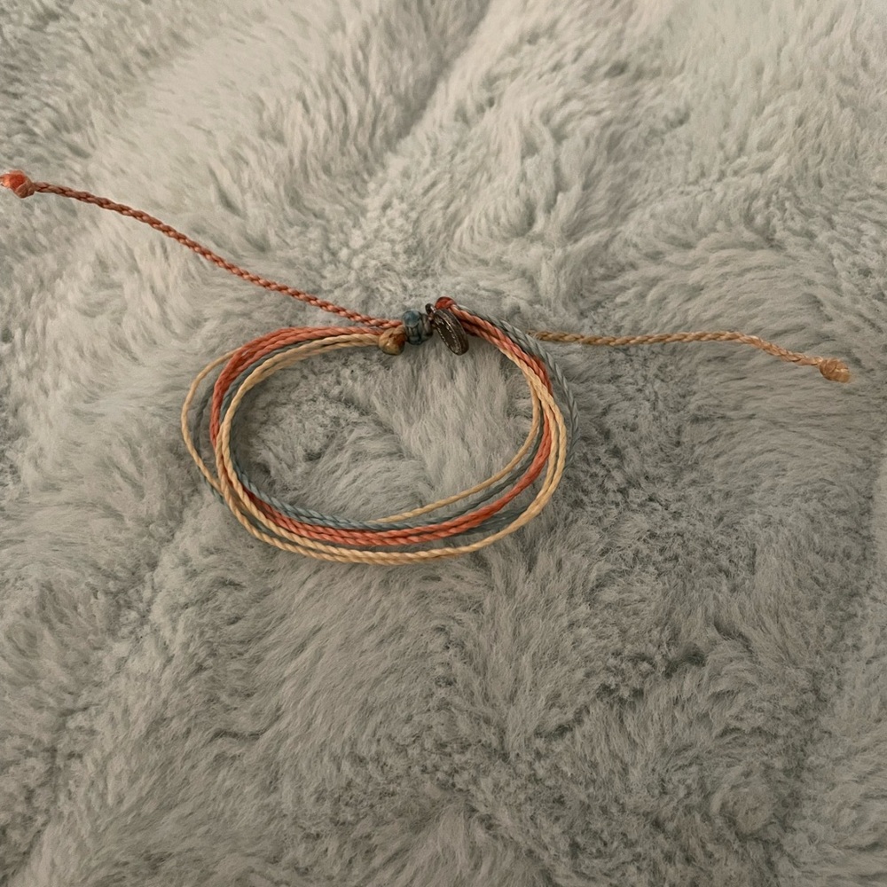 Pura Vida 3 String Bracelet!